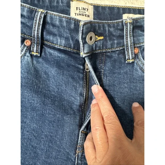 Flint and Tinder Men's Straight Fit Jeans Dark Blue Size 28 x 32 - Picture 10 of 13